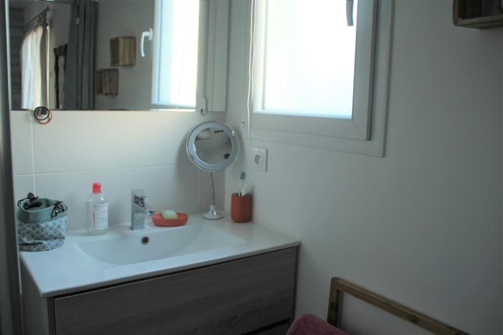 Jolie Chambre Dans Quartier Calme Eysines Exterior photo