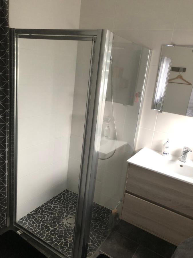 Jolie Chambre Dans Quartier Calme Eysines Exterior photo